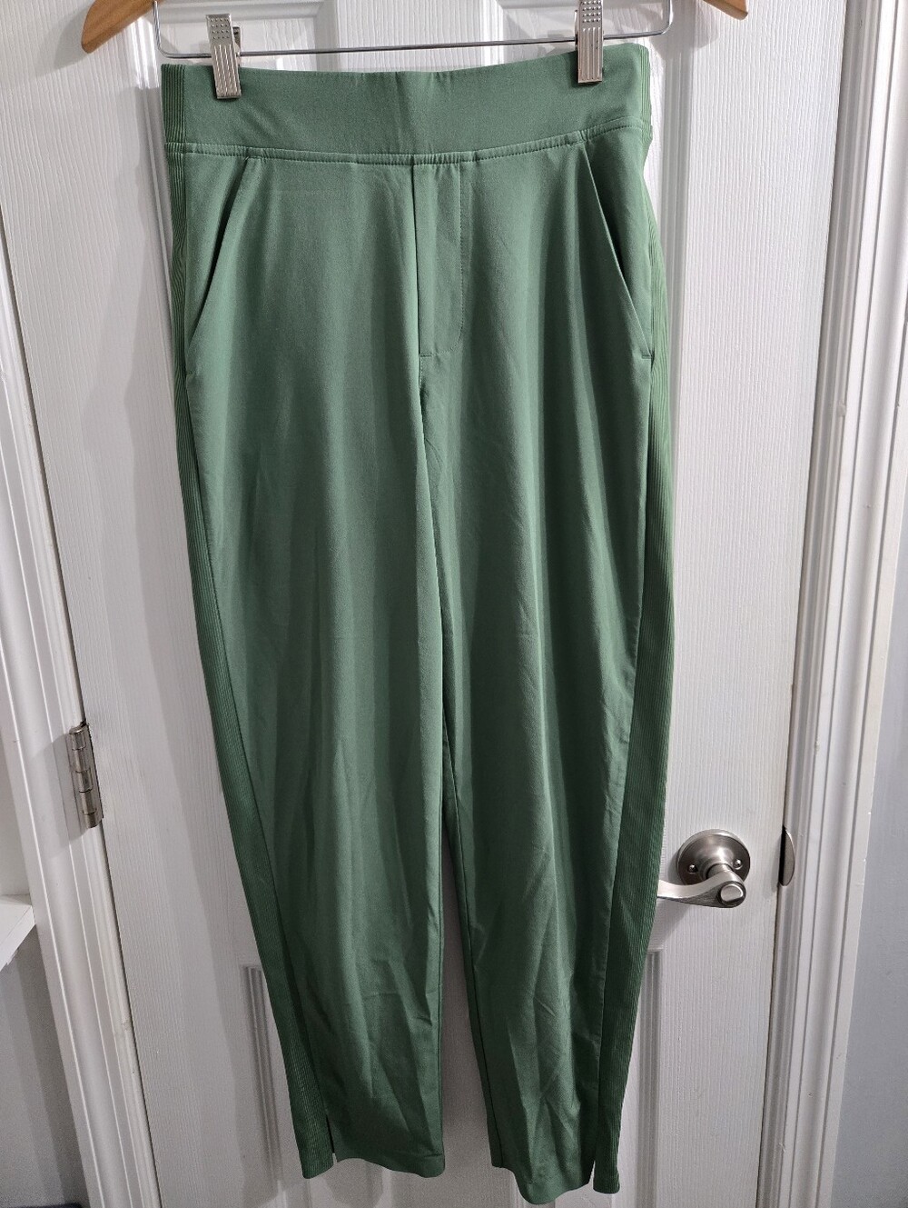 Athleta Brooklyn Mid Rise Ankle Pant in Cacti Green Sz 0 $99 NWOT